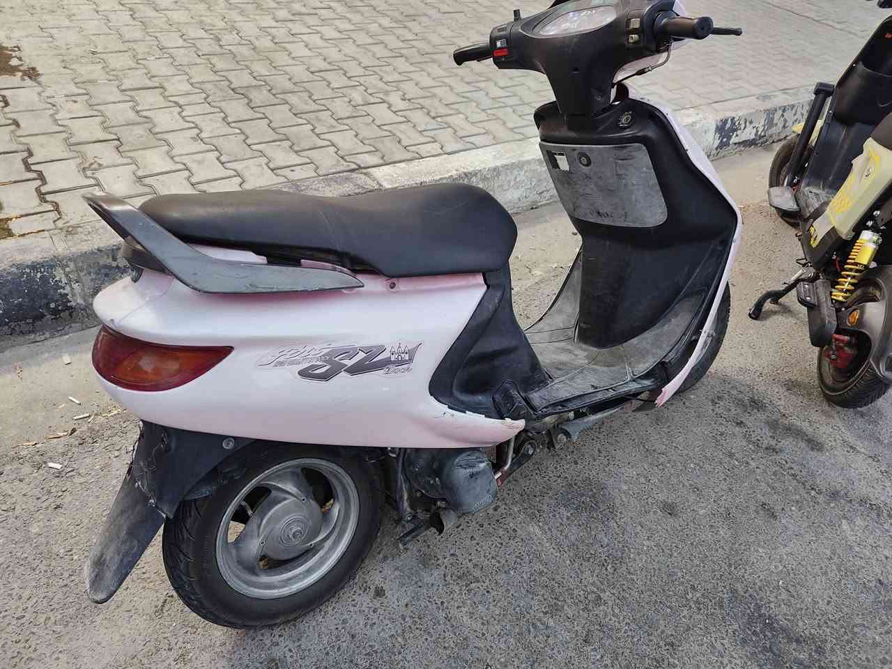 للبيع نقصها صالنصة وكفرات باقي مابي شي ولا مفتوحة تايرات جدد/سعر300 وبي مجال  وهذا رقم مكاني كربلاء  ***********

