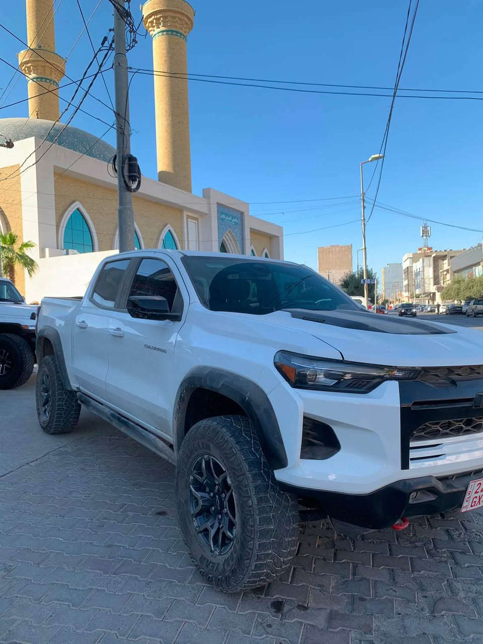 chevorolet colorado 2025
کوردی /
کۆد /531# 
مواسەفات / zr2 
مەکینە / 2.7twinT کەپس
ڕۆیشتن/ 6.000km
2 شوێنی pdr    سەرە شانسی ڕاکێشراوە .. ئێرباگ  سوکان و شان
       ڕقم کاتی  ۲ مانگ
نرخ/ 32500$  
ناونیشان/ هەولێر
واتساپ/

***********
***********
***********

عربی/
شۆفرلیت کۆلۆڕادۆ
۲ مکان pdr   رئس شانسی سحب بدون صبغ  ئێرباگ ستیرن و تکمە 
مواسفات / zr2
محرک /v4 2.7 twin T  کبس
فحس موقت  شهرین

سعر / ۳۲٥ ورقە
عنوان/ اربیل
واتساب/

***********
***********
*********** أربيل, العراق

نص مكتوب في الصور:
- #532
- Pdr