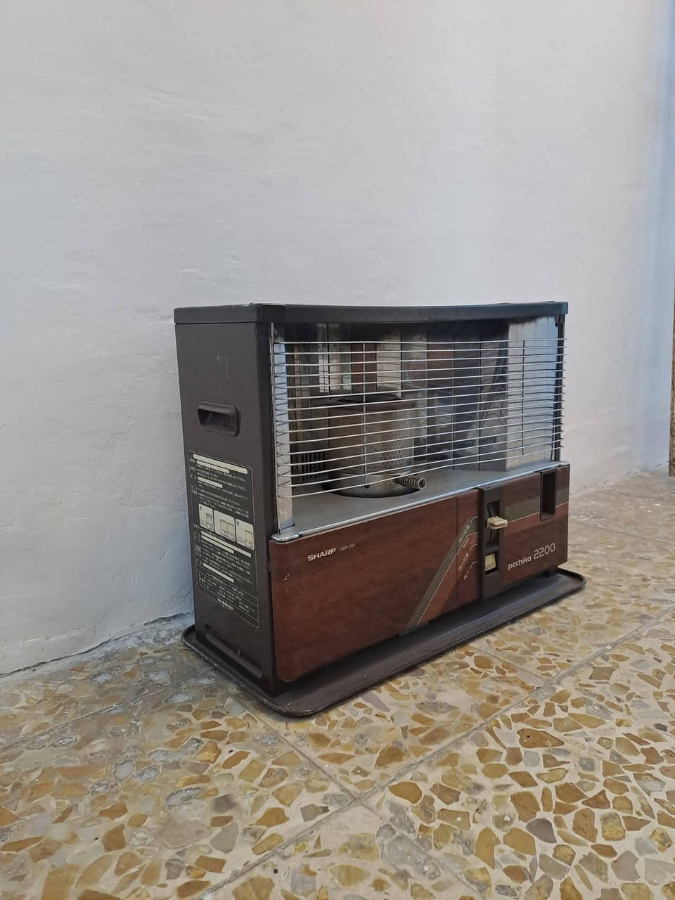 صوبة نفطية • شارب • أصلي