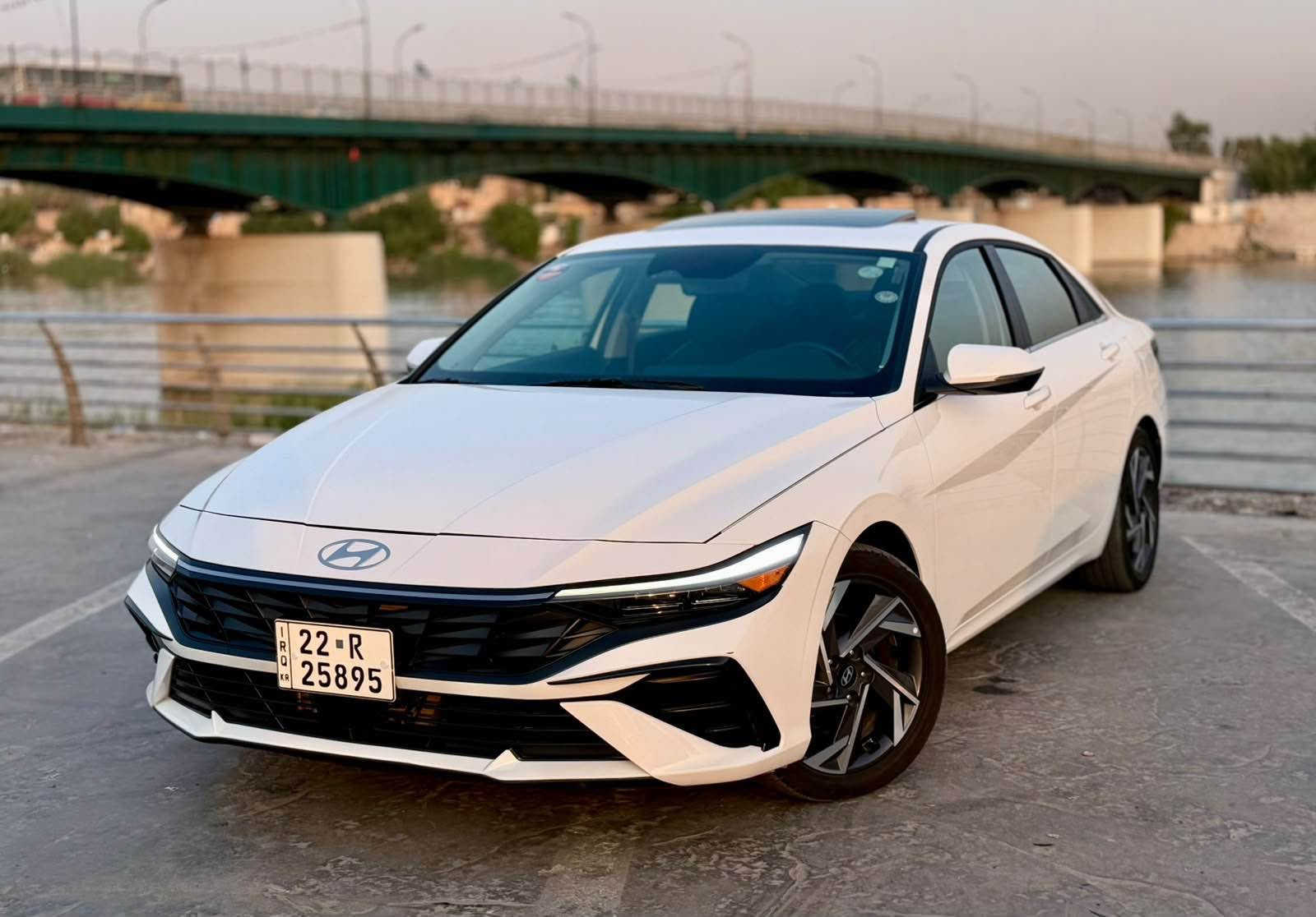 �

🚘 هيونداي إلنترا 2025 – فول مواصفات
🔥 هايبرد | واحد على واحد
🇺🇸 وارد أمريكي
📍 مرقم أربيل
📸 صور الحادث مرفقة مع صور السيارة
✅ بدون إيرباك
فقط الجنطه مبدله 
المواصفات:
🔹 فتحة سقف
🔹 بصمة تشغيل
🔹 داخل جلد
🔹 كشنات جلد
🔹 تدفئة وتبريد الكشنات
🔹 خزن ميموري للكشن
🔹 تشغيل عن بُعد
🔹 هندبريك دكمة
🔹 أوتو هولد
🔹 شاشة ديجتال
🔹 كامرة دوارة
🔹 رادارات
🔹 نقطة عمياء
🔹 إشارات بالمرايات
🔹 قيادة ذاتية
🔹 توقف ذاتي
🔹 3 أنظمة قيادة
🔹 نظام مانع انزلاق

📍 مكاني الحريه الدولعي 

***********
السعر 177 وبيه مجال بسيط للشرايه بغداد, العراق
