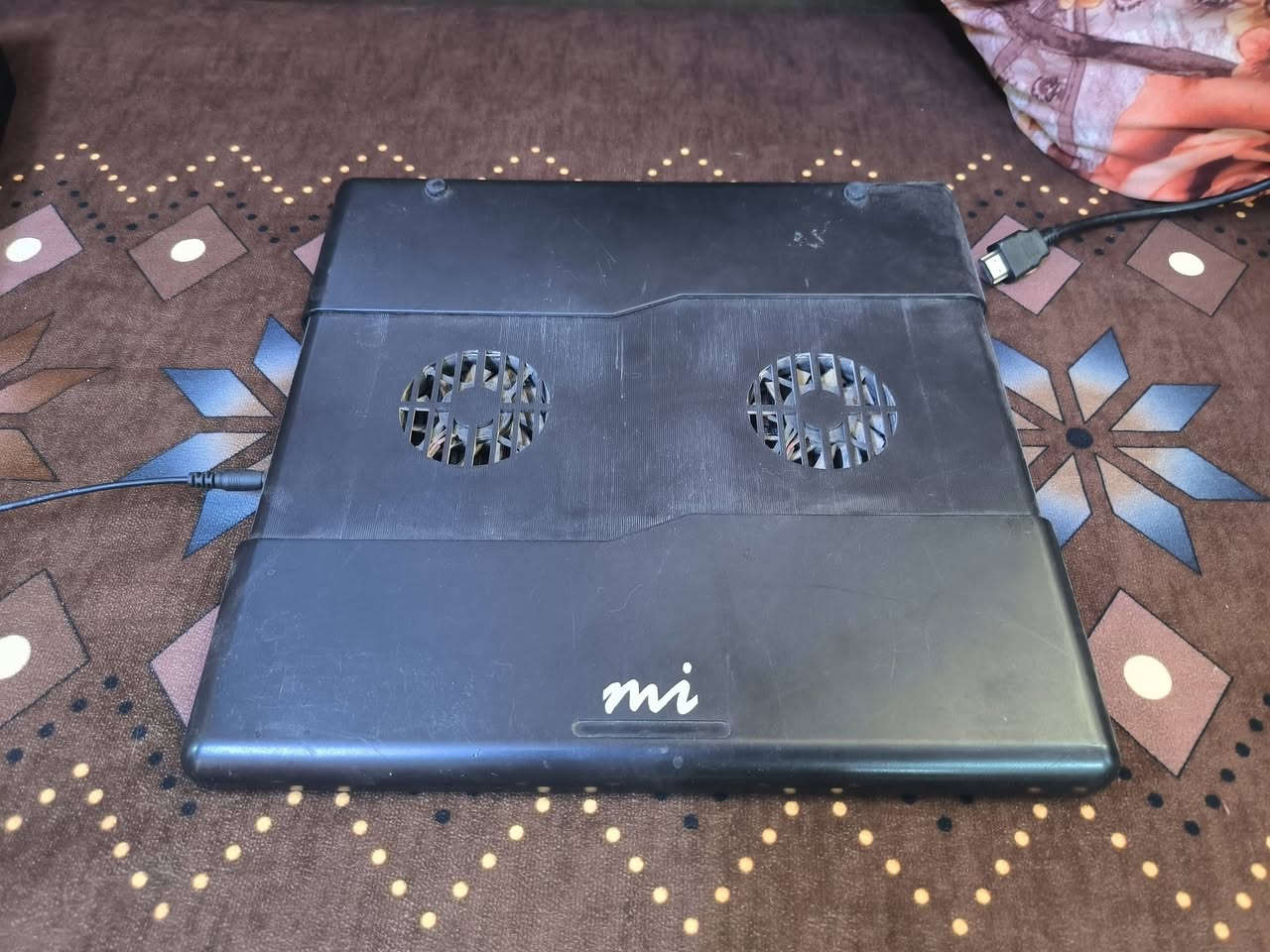 السلام عليكم
Ps4 slim نص تيرا مهكر نظام١١.٠٠
كامل مكمل نظافة ١٠٠ بالمية 
وياه كيبلاته والكارتون 
والجوستك الاصلي 
يتهكر عن طريق القطعة والمتصفح 
ما يحتاج ايشي شغل والعب 
وياه مبرد هوائي 
لا يحمه ولا شي جهاز فول نظاقة
مكاني بغداد الحسينية 
***********
السعر ٢٧٥ وبية مجال حك الجية
