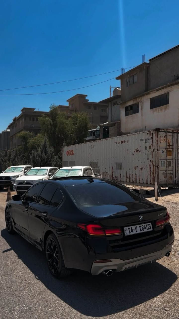 سەرەتا بە ناوی خوا گەورە تاقانای مۆديلی خۆی
bmw 530i 2017 العروش
خليجی دوو سويچ زەمان ناو قەيسی مواسەفات (العروش)
کامل کراوە بە Mپاکێج
تايەو ويل تازە 
ڕەقەم دهۆکە سەنەوی ژينگە هەموو شتێکی تازە 
پەڵيەک بۆياخ بە چەمەلەخەی پێشەوەیە لەگەڵ کارتێک بچوک سەيارەکە تا حەز کە جوانە 
نرخی 252$کەمێک مەجال 
شوێن سلێمانی *********** Singapore
