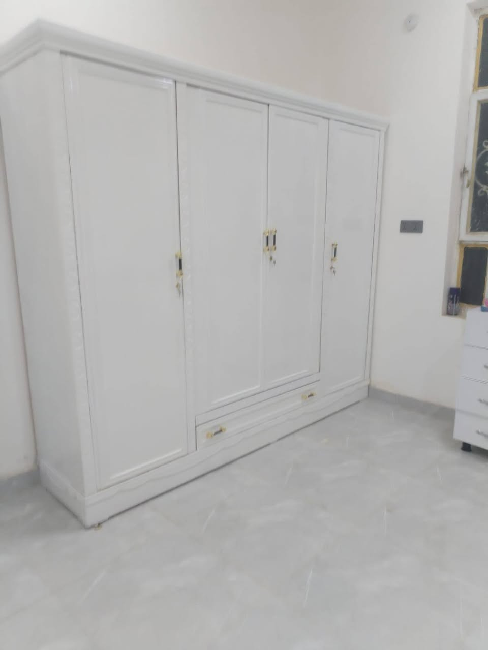 سلام عليكم اخوان اليوم جبنالكم موديلات جديده كناتير 4ابواب +3ابواب صبغ حراري شغل درجه اولى اتمنى ينال اعجابكم ***********واتساب
