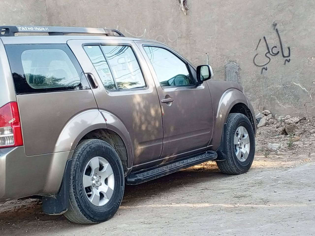 سلام عليكم
نيسان باثفندر 2006.فئات. LE.. وارد خليجي السيارة جاهزة من كلشي محرك كير كفاله ترايك وين ميعجبك محرك 4000 السيارة بيهة منضومة غاز 80 لتر و صدر امامي خلفي نضيف  تايرات جدد تبريد ثلج 🥶قطعتين دواخلهة كلهة نضيفه السيارة عليهة ادامه قبل اسبوعين نفضتهة من كلشي بيهة شاشة اندرويد وبيهة عدسات LED ليزري ثلجي هسة شادهن ويل كب جديد بلادي والسيارة احله من الصور هواي تغييرات سويت بيهة كشرهة كلش نضيف قطرت خياس ما بيهة ضررهة خشم جاملغ جهة السايق وصبغ حزام جمالية السعر 83 مكان المدائن فلكة سلمان باك  الرقم بي واتساب واتصال ‏‪***********‬‏
