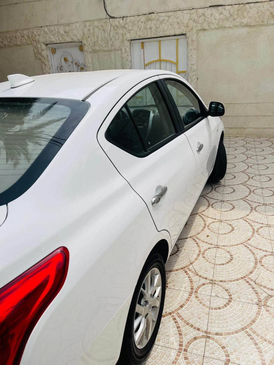 السلام عليكم
للبيع نيسان صني  موديل 2024✅

هندي اعلى فئة بالنيسان فول للاخير  

تحكمات ستيرن

 جام خلفيه كهربائيه 

ويل كب ✅

اريل  انفكشن

 مري جنانبيه كهربائي 

حساسات خلفيه

 تبريد خلفي🤙🏻✅

   كشنات مخمل شرط بعدهن بعطر الشركة

ماشية64حقيقي

ملاحظة السيارة كفاله عامة✅

مكاني بالناصرية مركز المدينة

للشراي هذا رقمي 

***********
