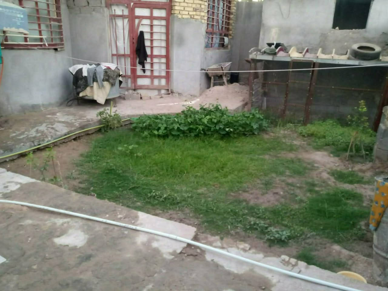 🏠 دار للبيع
📐 المساحة: 225 م²
📜 سند 25
🛏️ غرفتين نوم + صالة
🍳 مطبخ + صحيات داخلية وخارجية
🌳 حديقة + طارمة كبيرة
🚗 كراج
💰 السعر: 80 مليون وقابل للتفاوض البسيط
📍 كريطة الثانية – قرب جمال ابو المولده
***********
