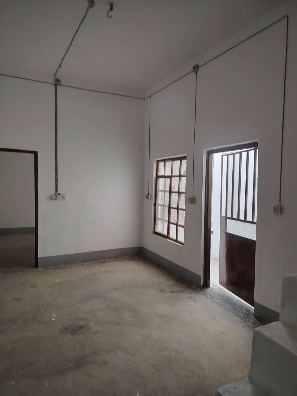 🏠 دار للبيع

📍 النجف الأشرف – حي الرحمة – شارع 20
📌 قريبة على الشارع

تتكون من:
• غرفة
• صالة
• مطبخ
• استقبال

💰 السعر: 45 مليون، وبالإمكان التفاوض

📞 مراجعة مكتب سور النجف
📱 واتساب: ***********
📱 اتصال: ***********

