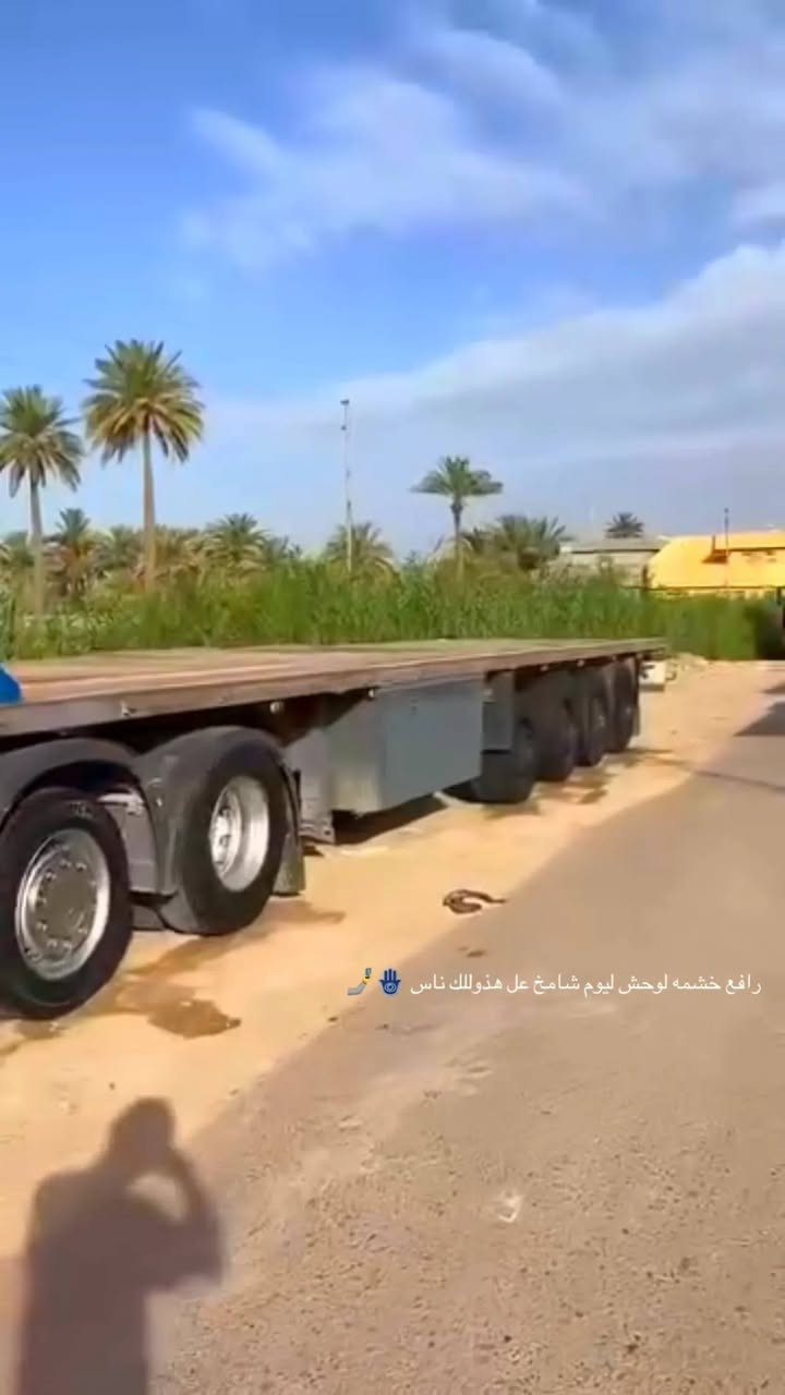 السلام عليكم عربانه مغلون للبيع
كامله من كلشي مكانها بغداد سعرها ٦٥وبي مجال للاستفسار اتصال:***********

نص مكتوب في الصور:
- رافع خشمه لوحش ليوم شامخ عل هذوللك ناس 🧿🪬