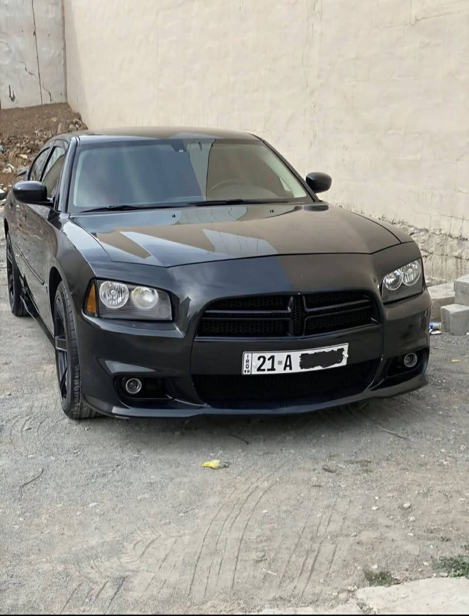 دۆج چارجەرمۆدیل 2010کامل کراوە بە2014 srt
مەچینە 3500 سیستەمی LPGغازم لۆدانایە 
سبوخ یەک پارچەی  هەیە چامرغی دوواوە نمونەیە لەجوایوتوندوو تۆلی هەمووگیانی لەسەردەقی شەریکەی ماوە
٤تایەو ویلی تازەی لەژێرە 
تازە پاتریەکەشیم گۆریە
سەیارە کە کامل جوانکاری لۆکرایەو بێ مەرەسرەفە 
 149000رۆیشتیە
سە نەوی تا2027.              ***********
رەقەمیشیم نۆێکردیتەوە 
رەقەم سلێمانیە 
نرخی 109گەلا

0د
شوێن کۆیە السليمانية, العراق
