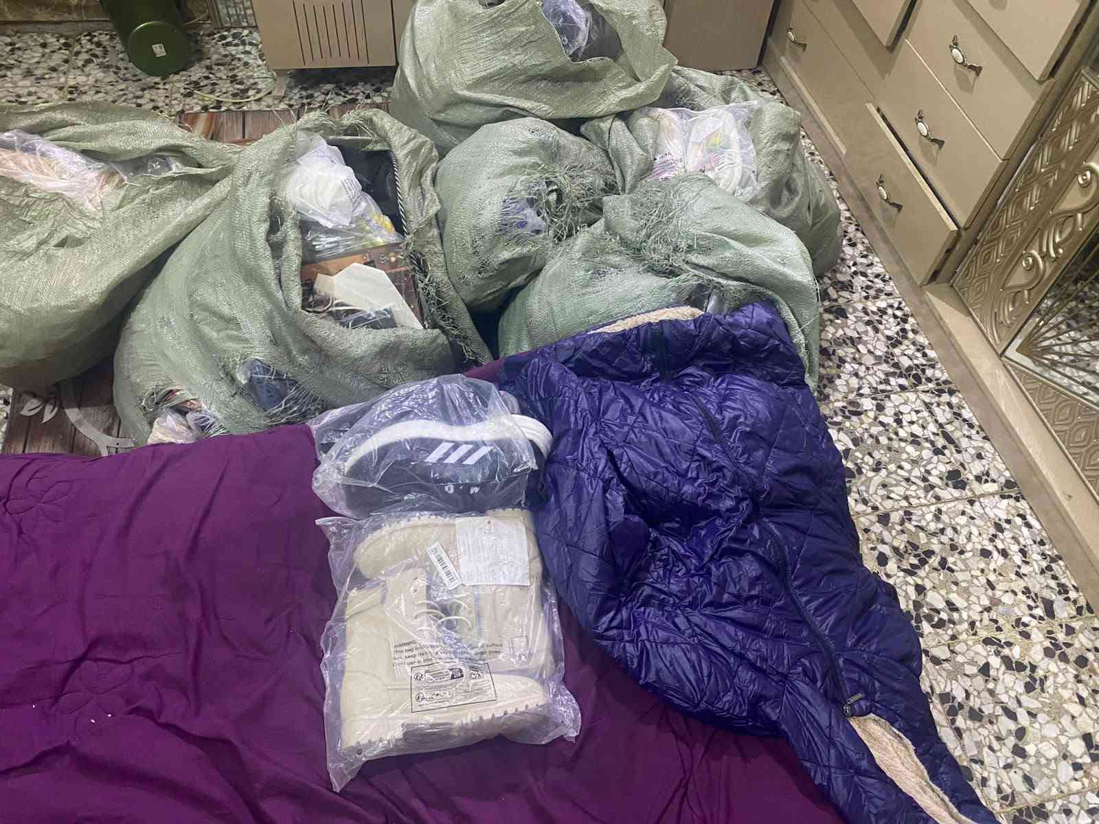 شلعه امزون ملابس شتائي  قماصل تراكات نسائي رجالي احذيا سويترات تريد وزن تريد قطع ابيع شلع ***********
