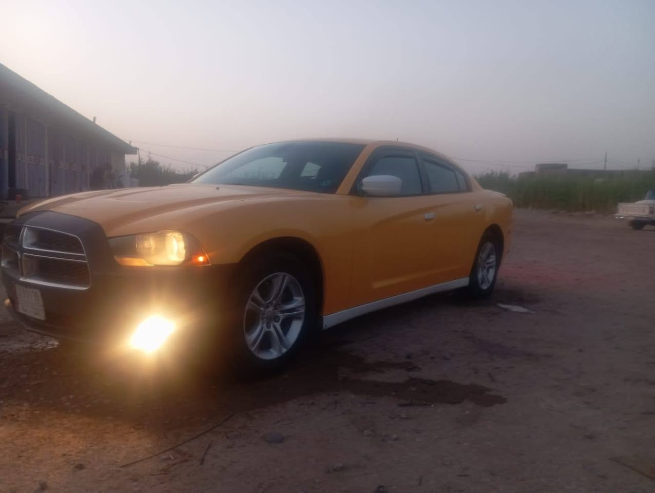 ​النوع والموديل: دودج جارجر (Charger) | مـوديـل: 2012
اللون: أصفر (أجرة)
​الـوارد: أمريكي
​الـرقـم: أنبار
​الـخـط: بغداد - رفاعي
​الـسـنـويـة: نافذة لغاية 2027
​الـحـالـة: مكفولة من العيب الشرعي، سيارة خير من الله وما ناقصها شي، جاهزة للاستخدام ونكرة سلف بس!
​المميزات والإضافات:
​⚙️ الكير والمكينة: جديدة وتبديل حديث (أداء ممتاز).
​❄️ التبريد: شغال وبحالة ممتازة.
​🛞 التاير (الإطارات): تخم تاير جديد.
​🛋️ الداخلية: كشنات جلد نظيفة.
​💰 السعر: 140 ورقة (14,000 دولار) وبيه مجال للطيبين (حق الجية).
📍 المكان: الناصرية - الرفاعي.
📞 للتواصل والاستفسار: ***********

