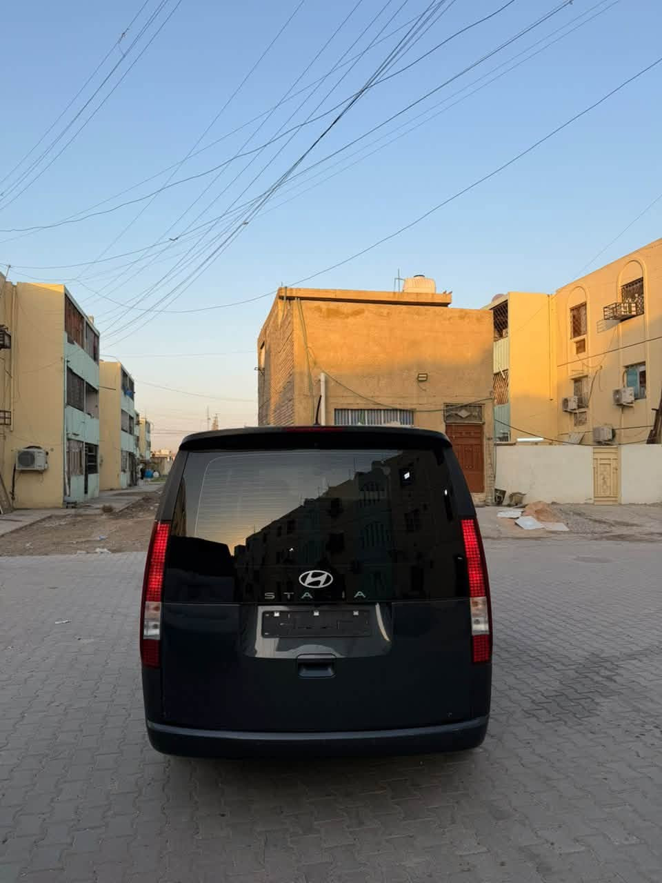 ستاريا 2023 ماشيه 7 الاف رقم ابيض جانت فان حولتها سياحي بيها فقط دعامية خلفية بدون صبغ للاستفسار *********** مكاني بغداد سعرها 320

