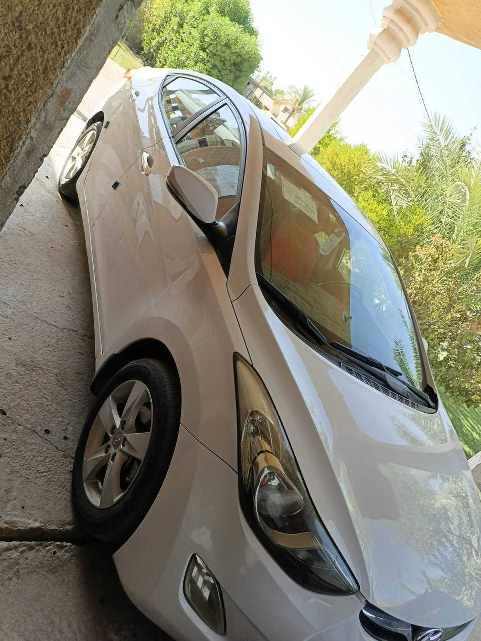 السلام عليكم النترا خليجي 2014فول مواصفات ماعدا البصمه كيرومحرك وتبريد خير  من الله رقم بغداد تحويل ثاني يوم سيارة جاهزه السعر 118وبيها مجال ***********
