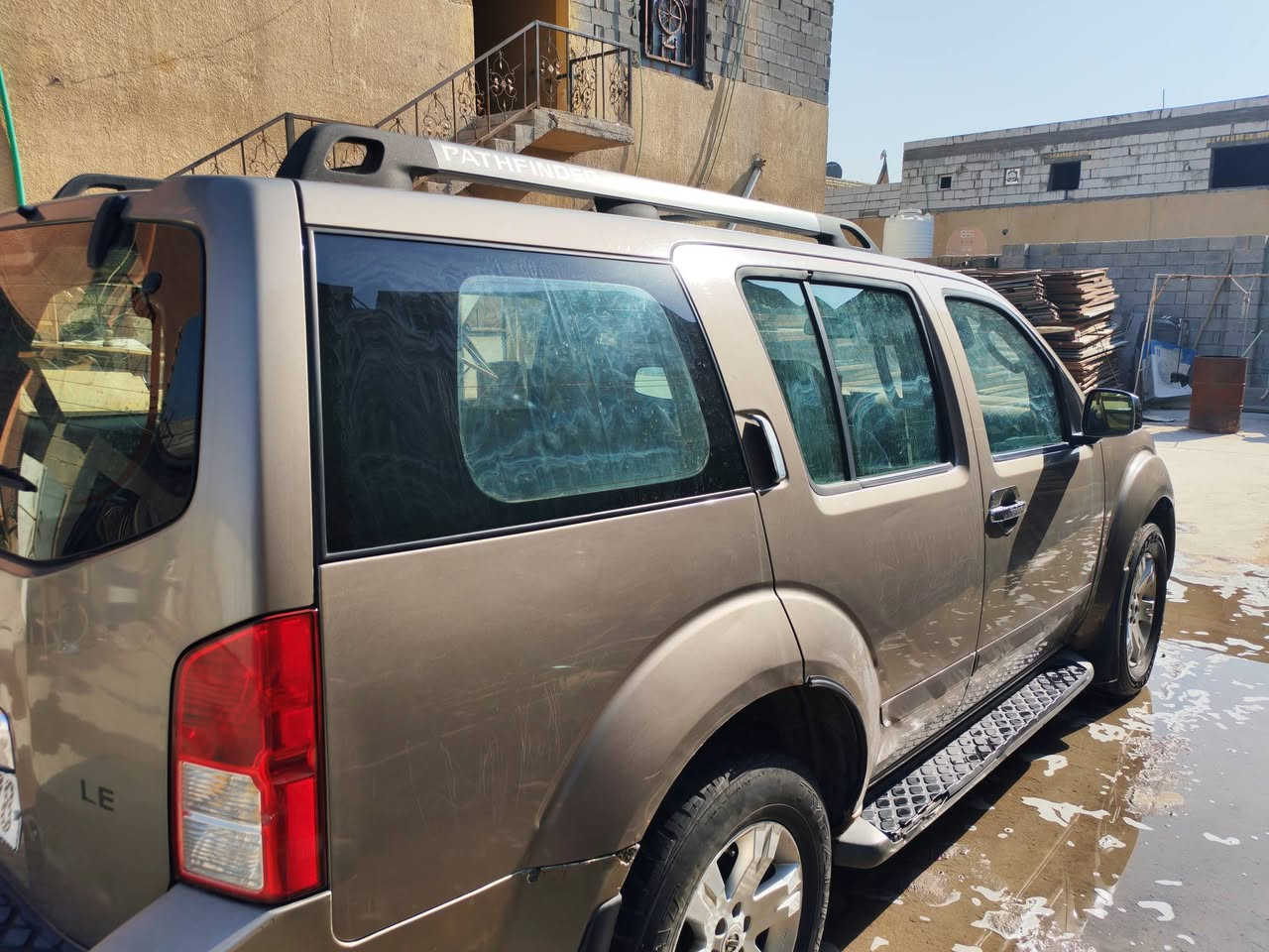 نيسان بافندر جاهزة من كل شي محرك وكير واكسل وتخم تاير وباتري وتبريد وباسمي رقم بصرة للاستفسار , *********** سعرها87
