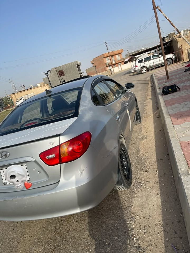 سياره ادوات ادوات افانتي محرك 1600 دكشن عالي مواصفات عدا الفتحة  غرفتها جديده تبريد ثلج تدفئة وتدفئة كشنات مري شفط السعر 41 وبيها مجال للشراي *********** مكان السياره حديثه الانبار
