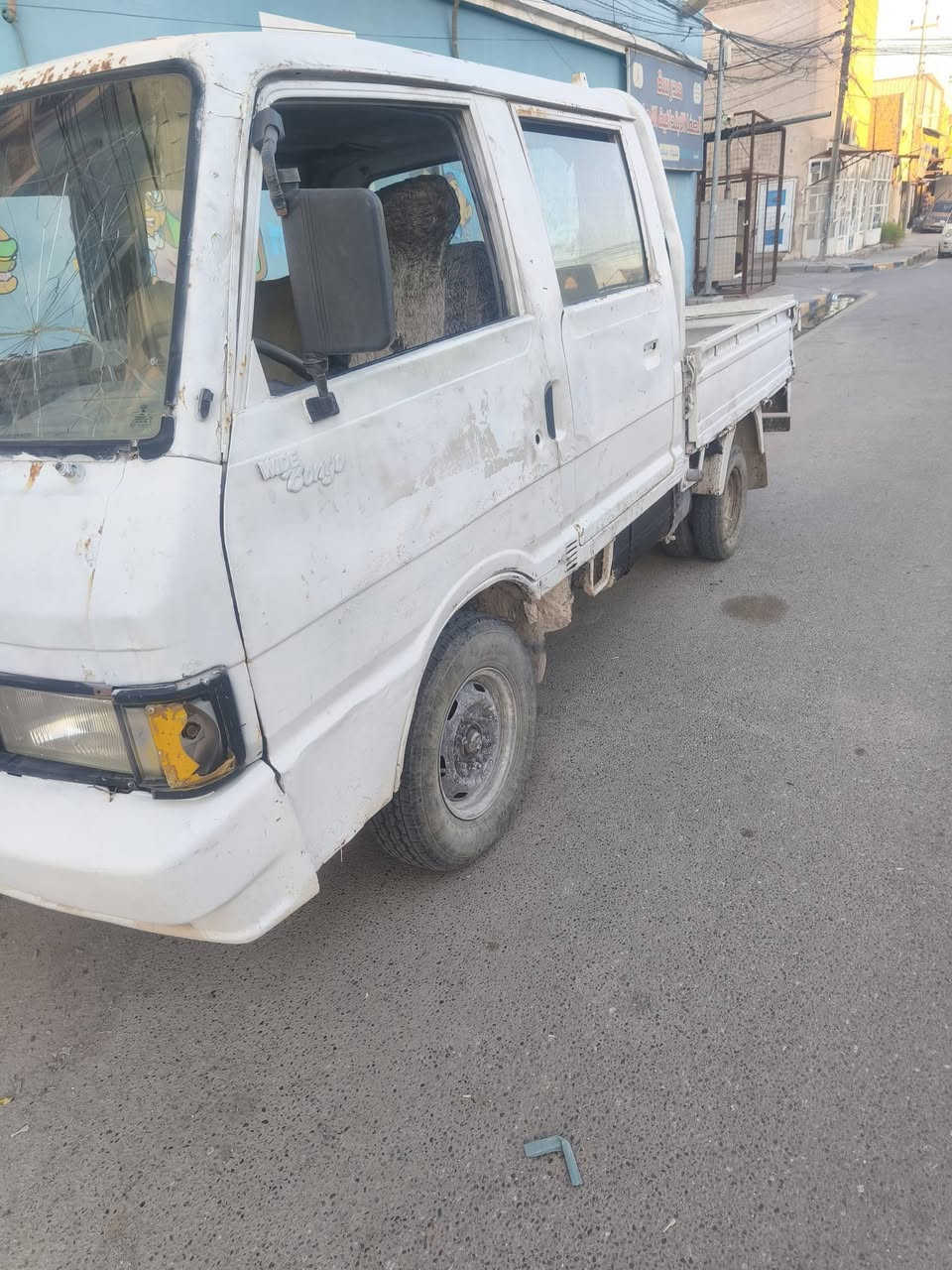 كيه حمل بنكو دبل قماره موديل 94 مكينه أو كير بلادي سياره مال شغل سنويه موجوده كارتونيه رقمه ذي قار صدامي راعيه ما اندله اتكفلك سرقه أو عشائر سعره 17 ورقه للاستفسار اكثر الاتصال أو مراسله الصفحه ***********
