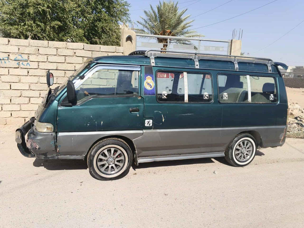 سلام عليكم كيا هواندي لبيع موديل 1995محرك نظيف نسويه 27باسمي هيئه مرور مصفر الكهربائية شغله السعر 37 بيها مجال رقم ***********
