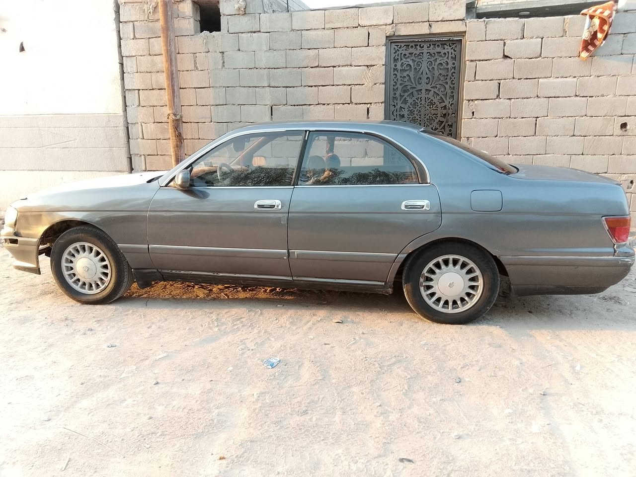 السلام عليكم للبيع بطه فصل موديل 95 كفاله كص ونقل رقم بابل مشروع وطني تحويل ثاني سنويه ل27  محرك 2500  السعر 29 مكاني بصره زبير ***********
