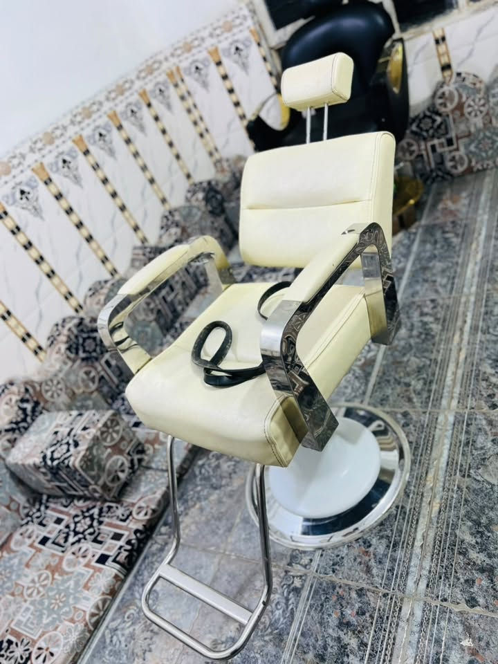 كراسي حلاقة • ٢ • جدد