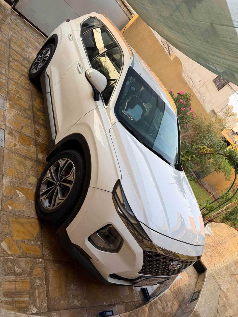 السلام عليكم للبيع
سنتافي مديل 2019 خليجي الشكل الجديد اربيل بسم الشركة محرك اربعة  سلندر 2400
7 راكب نص فول 
السعر 187$ وبيه مجال بسيط
مكان السياره بالبصرة
للعلم السنوية منتهيه
***********
