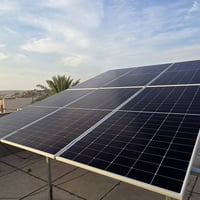 نظام كهروضوئي • ألواح لونجي 650W • بطارية ليثيوم 16KWH