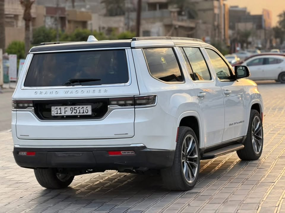 *للبيع جيب واكنير 2022 وارد امريكي*
*الموديل:* Jeep Wagoneer Series IIl 2022
*المحرك:* 5.7L V8 HEMI بقوة 392 حصان - 8 سلندر
*الممشى:* [39 الف ميل ]
*الحادث:* سرقة - مبدل سيت كامل نفس اللون بدون صبغ
*الايرباك:* سليم 100% ولا ايرباك طاك
*الرقم:* بغداد

*المواصفات:*
- دفع رباعي 4x4 + 8 نمر اوتو
- بانوراما + جنطة كهرباء + بصمة
- كشنات جلد 8 راكب تدفئة وتبريد
- شاشة كبيرة 10.1 + شاشة عداد 10.2
- كاميرا 360 + رادار + نقطة عمياء
- حساسات امامية خلفية + اوتو بريك
- ويل 20 كروم + لايت زنون LED
- تبريد 3 قطع + شاحن وايرلس
- تشغيل عن بعد + فتح جنطة بالرجل

*حالة السيارة:* سيارة جديدة كلش، السيت المبدل وكالة نفس اللون، لا قص ولا صبغ ولا ايرباك، جاهزة تحويل مباشر.

*السعر: اتصال*
*للاستفسار: 
***********
***********
مكاني بغداد حي الجامعه
