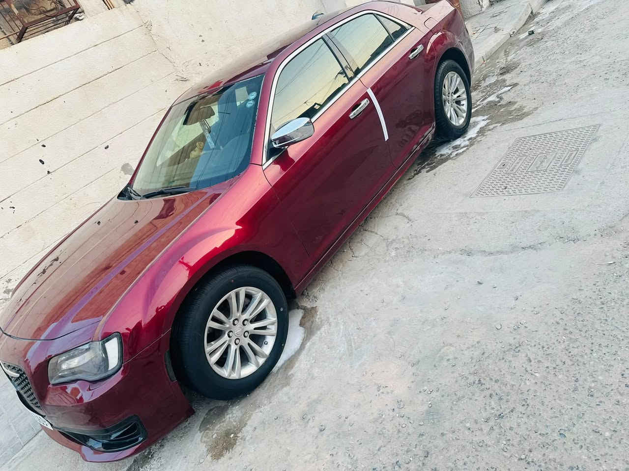 وباما البيع مديل 16اصل مكفوله سياره بيه ملاحضه بصيطه حداديه تايرات من كلشي حهزه مكان سيار بصره سعر 190!!!***********

نص مكتوب في الصور:
- CHILL