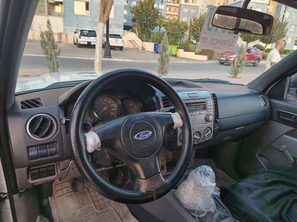 پیکاپ فۆرت نمونە لەجوانی 2009 ..2 پارچەی بۆیاخە هەموو گیانی ئیش ئەکا مەکینە گێڕ ئەکسل بەشەرت ماڵی دۆستە 4 تایەو ویلی لۆک لە سلێمانی . سعر بەلاش 77 مەعامەلە *********** السليمانية, العراق

