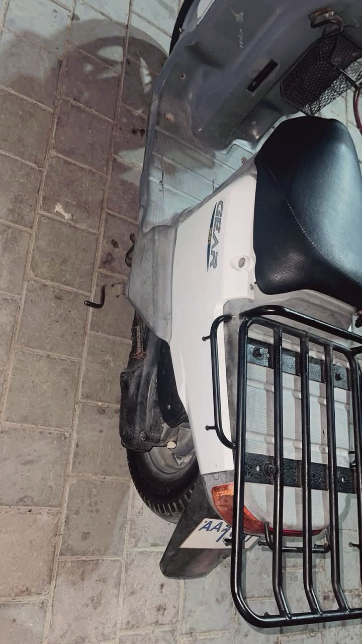 بيك اب سرعه 60
دراجة كاملة مكمله ومابيه كل نقص 
كفرات اصلية 
مكينه ناعمه
سلف هندر شغالات
تايرات جدد دبلات جدد
نكرة بكل وقت 
مكاني مدينة الصدر 
رايدها ب450
ماسنجر مارد شراي اتصل 
***********
