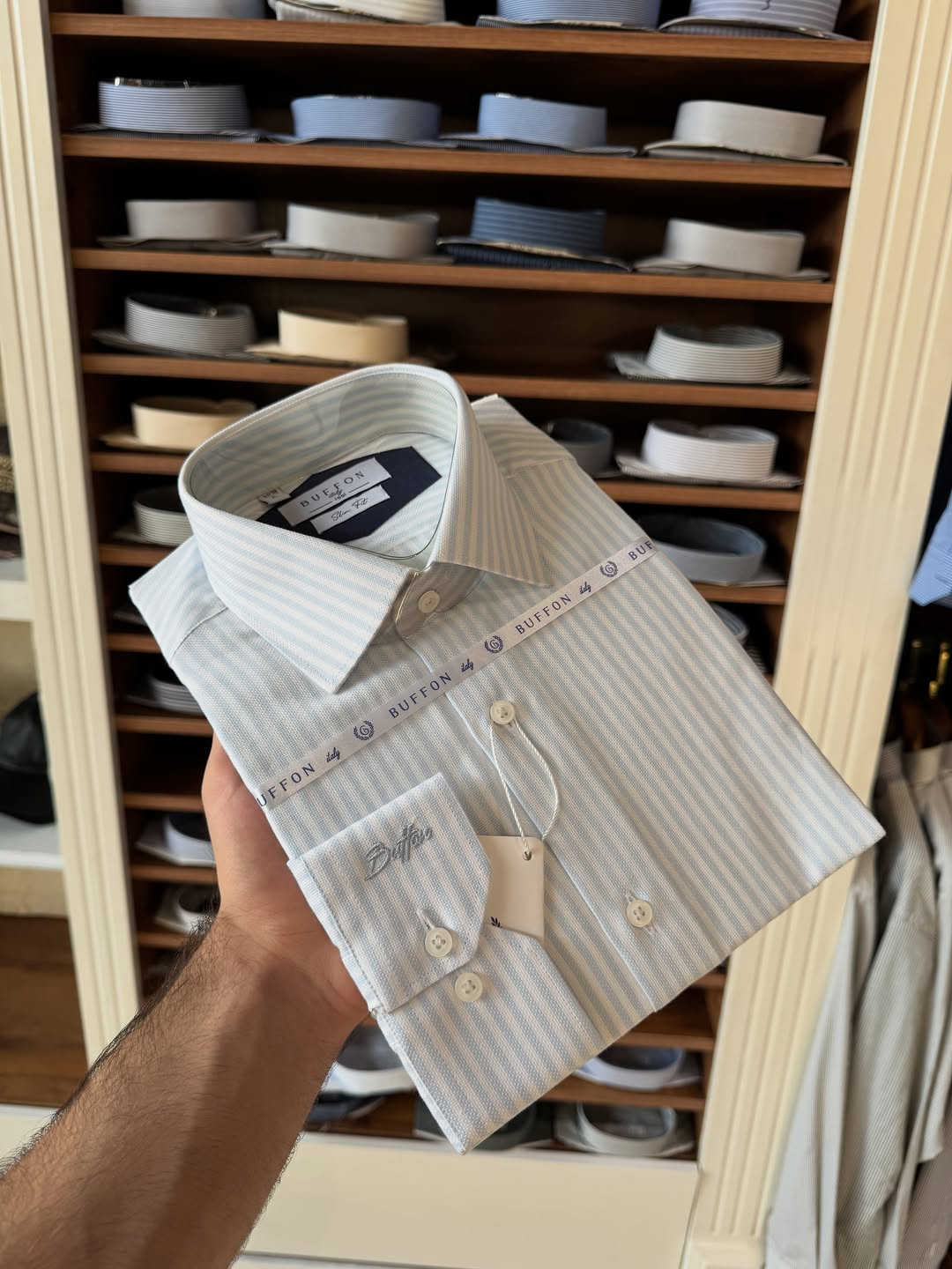 👉🏻اقلب لمشاهدة بقيه الالوان 👉🏻

قميص مقلم براند خامه قطن
قياسات S-M-L-Xl-Xxl

وبسعر 19 الف فقط 😉

📍 العنوان: كربلاء – الجمعية السعدية
قرب فلكة سيد الأسعار – مقابل ثانوية اليرموك

🚚 توصيل لجميع محافظات العراق بـ 5,000 فقط

📩 للاستفسار والطلب: مراسلة الصفحة
📞 ***********

⏰ أوقات الدوام: من 9 صباحاً إلى 12 ليلاً

#أزياء_زيد_إخوان #كربلاء #ملابس_رجالية #توصيل_لكل_العراق
