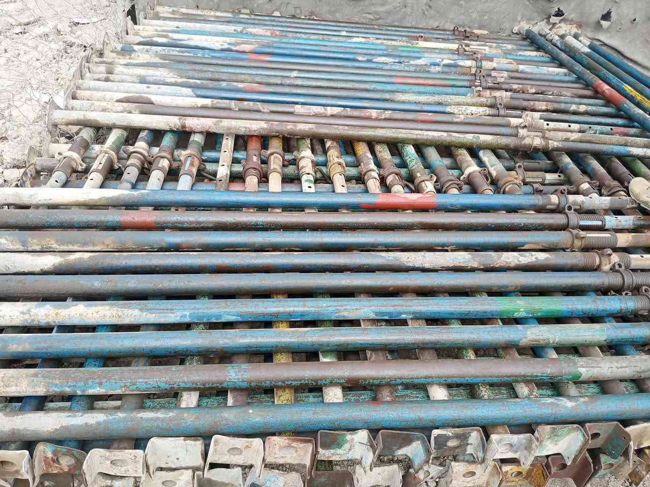 جكات حاضن • ٥ متر • نظيفات