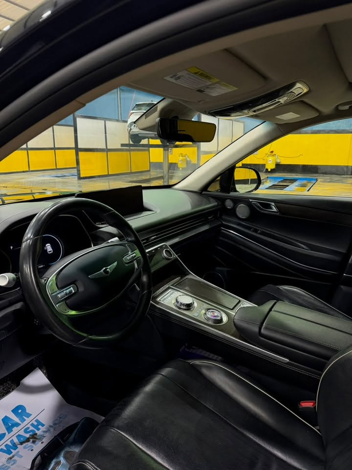 للبيع او المراوس GV80/2023
وارد امريكي باب مبدل بلادي نفس اللون بدون صبغ + شبر بارد

-محرك 4 سلندر 

-مواصفات BASE

- ممشى 62mi

 تواصل 

***********
