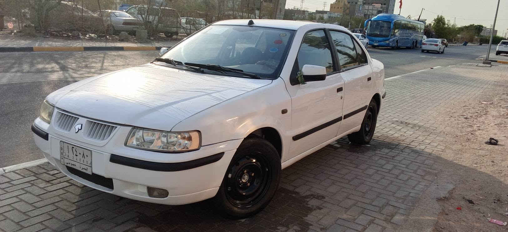 سلام عليكم سياره للبيع سمند موديل 12سنويه 29تنتهي سياره مكفوله من الضربه والتبديل مكينه كير حداده تبريد تخم تاير جديد السعر 42مكاني بصره ***********

