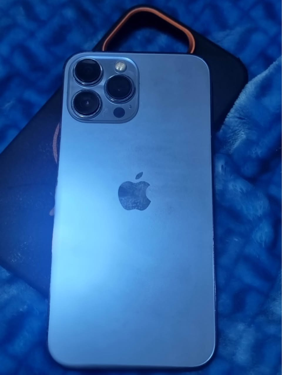 السلام عليكم 

iPhone 13 Pro Max
مبايل نضيف فقط امبدل شاشه والباقي كلشي مكفول 
البطاريه 73
مبايل امريكي بدون ملحقات 
السعر400 تراا ماكو 13 بهيج سعر بس محتاج 
العنوان / البصره الحيانيه 
الرقم /***********
