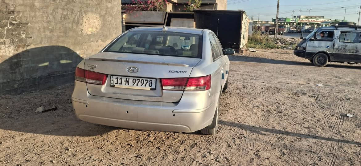 السلام عليكم سوناتا موديل 2009 سياره بيه اربع قطع صبغ مكينه وكير لا تبخير ولا تنقيص 2400تبريده ثلج حداديه طخت ربع جاملغ خلفي بالصوره مبين مكاني الفلوجه سعر ٩٢ وبيه مجال الشراي رقم بغداد***********/***********
