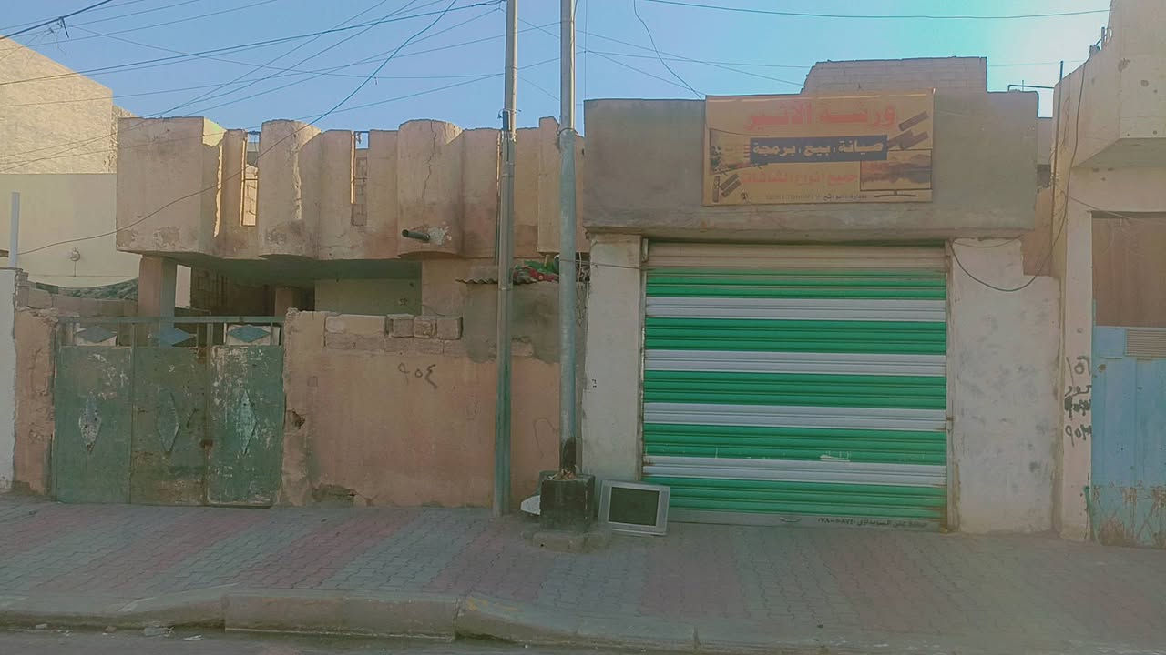 السلام عليكم مكلف ب نشر بيت للايجار225. مكون من غرفه نوم استقبال وصاله ومطبخ 
المكان قرب سوك 8شباط ماركت البيت السعيد (يرجى التواصل عبر الواتساب أو الاتصال فقط،***********📲
