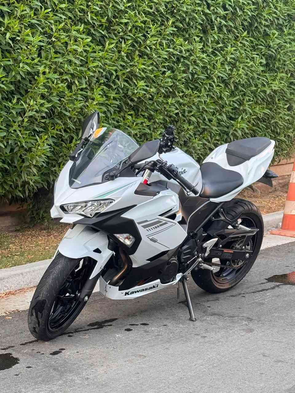 كاوسكي مكينه 400 موديل 2023 ماشيه 4 الاف خاليه من كلللل العيوب 
رقم اربيل تحويل او وكاله 
الصور هيه اتسولف 🩶🩶🤍🩶🤍🩶🩶
السعر 45 و بيها مجال بسيط 💵 💵 
المكان : بغداد المنصور 🏡 
رقم الهاتف : *********** ☎️
