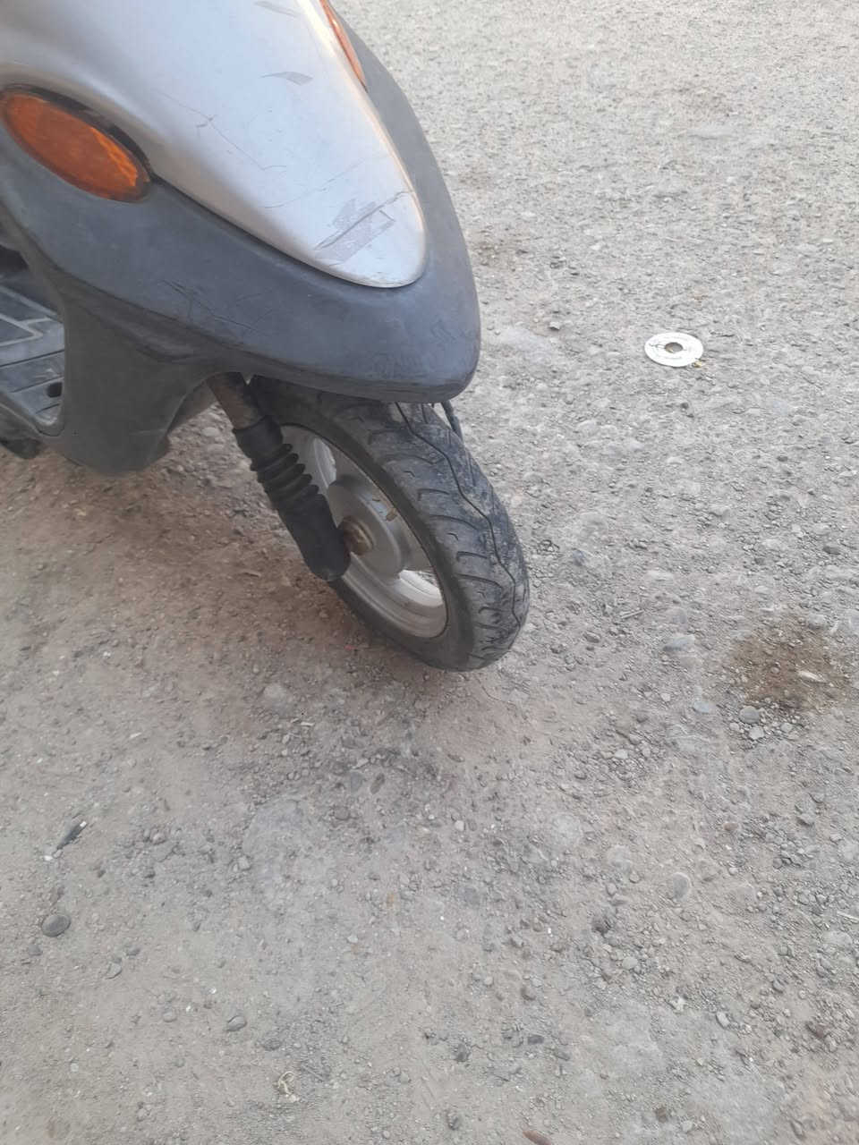 دراجه للبيع نظيف وتايرات نظيف بعد استعمال شخصي جندي بالدوام واسبوع موجود واسبوع بالدوام سلف وهندر 
بس اني مستعجل السعر ٣٥٠ مجال 
*********** راسلني واتساب
