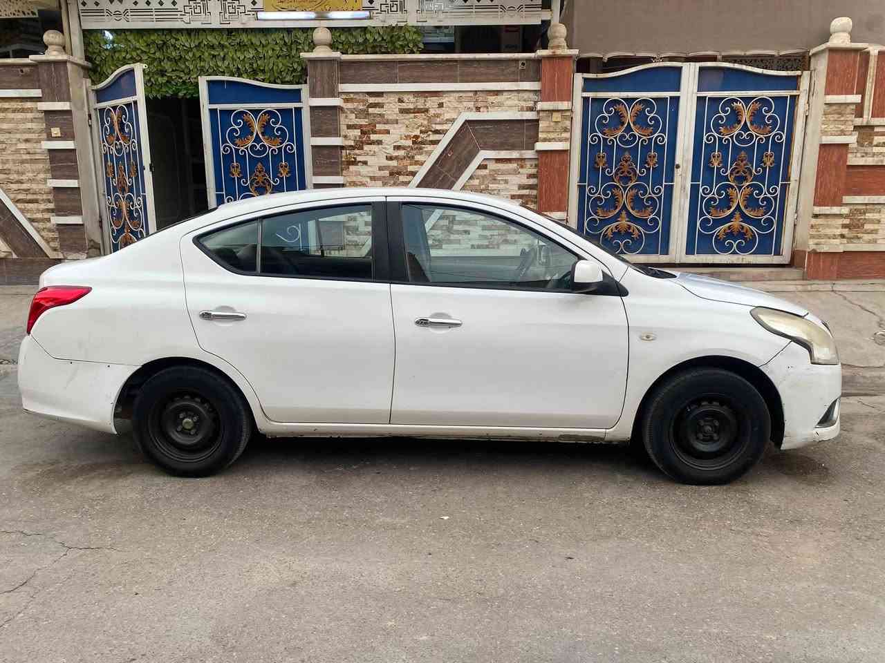 صني هندي • ٢٠١٦ • ١٧٢٠٠٠