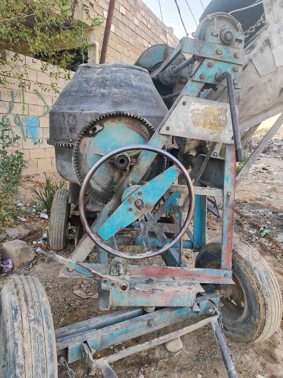 شباب اني مكلف بل نشر اتصل عله رقم 
سلام عليكم خباطه البيع موديل 82 مكاني ديالى خباطه نضيف كبل الشغل مكينته بسدمين رقمي‏‪***********‬‏
