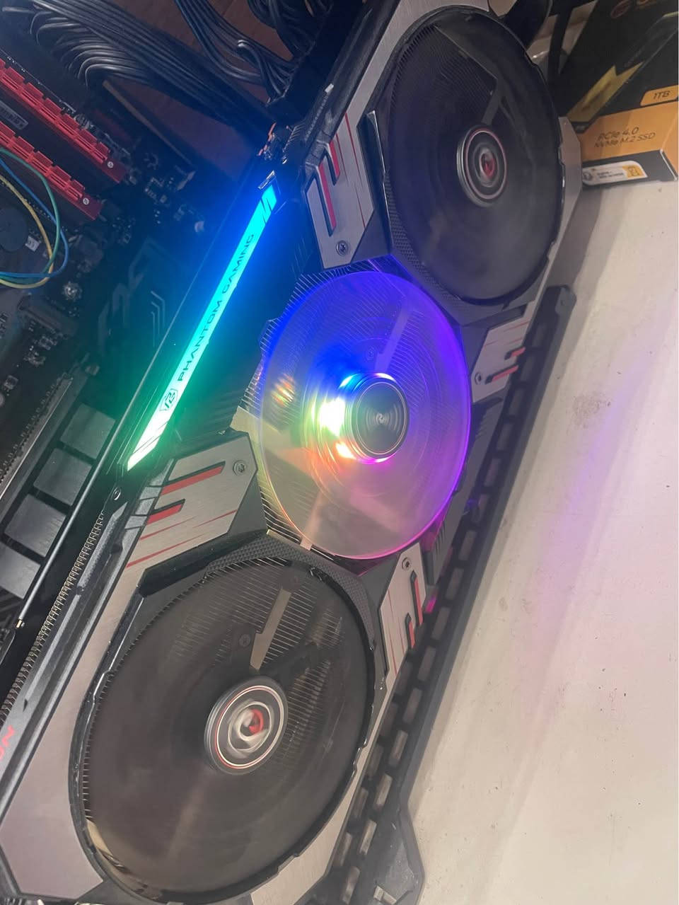 RX 6800XT • بلا مشاكل • مع الكرتون