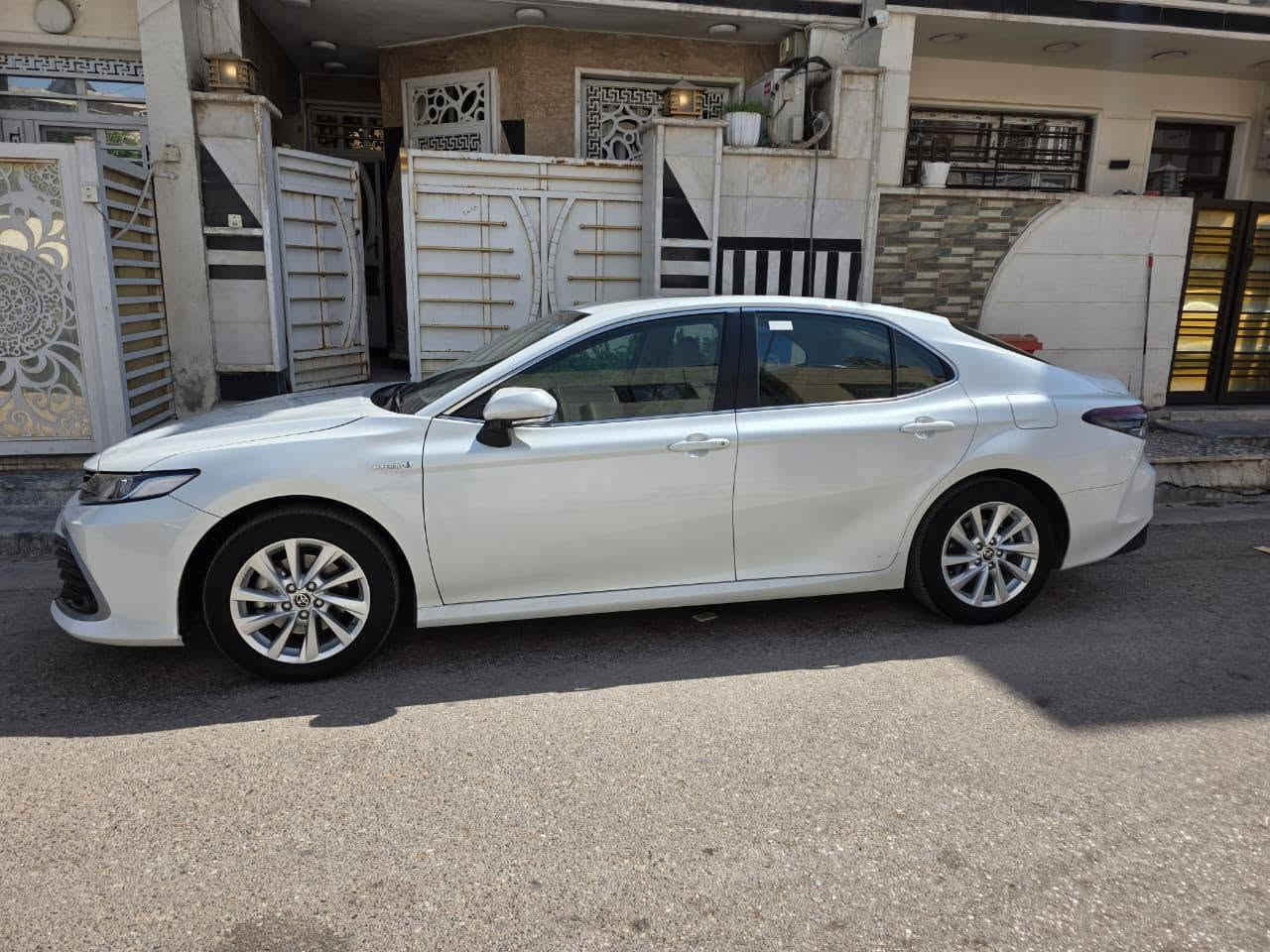 للبيع كامري GLE-2024
وكالة عبد اللطيف محرك ٤ سلندر ٢٥٠٠
الغنية عن التعريف فول مواصفات 1 / 1
كفالة عامة عدا بارد جدا بسيط موضح بالصورة
ماشية 47 km - رقم بغداد انكليزي بأسمي 
مكانها ( بالناصرية) وسعرها ( 235$) 
شدتين و خمسة ثلاثين ورقة قابل للتفاوض
للتواصل واتساب ***********
