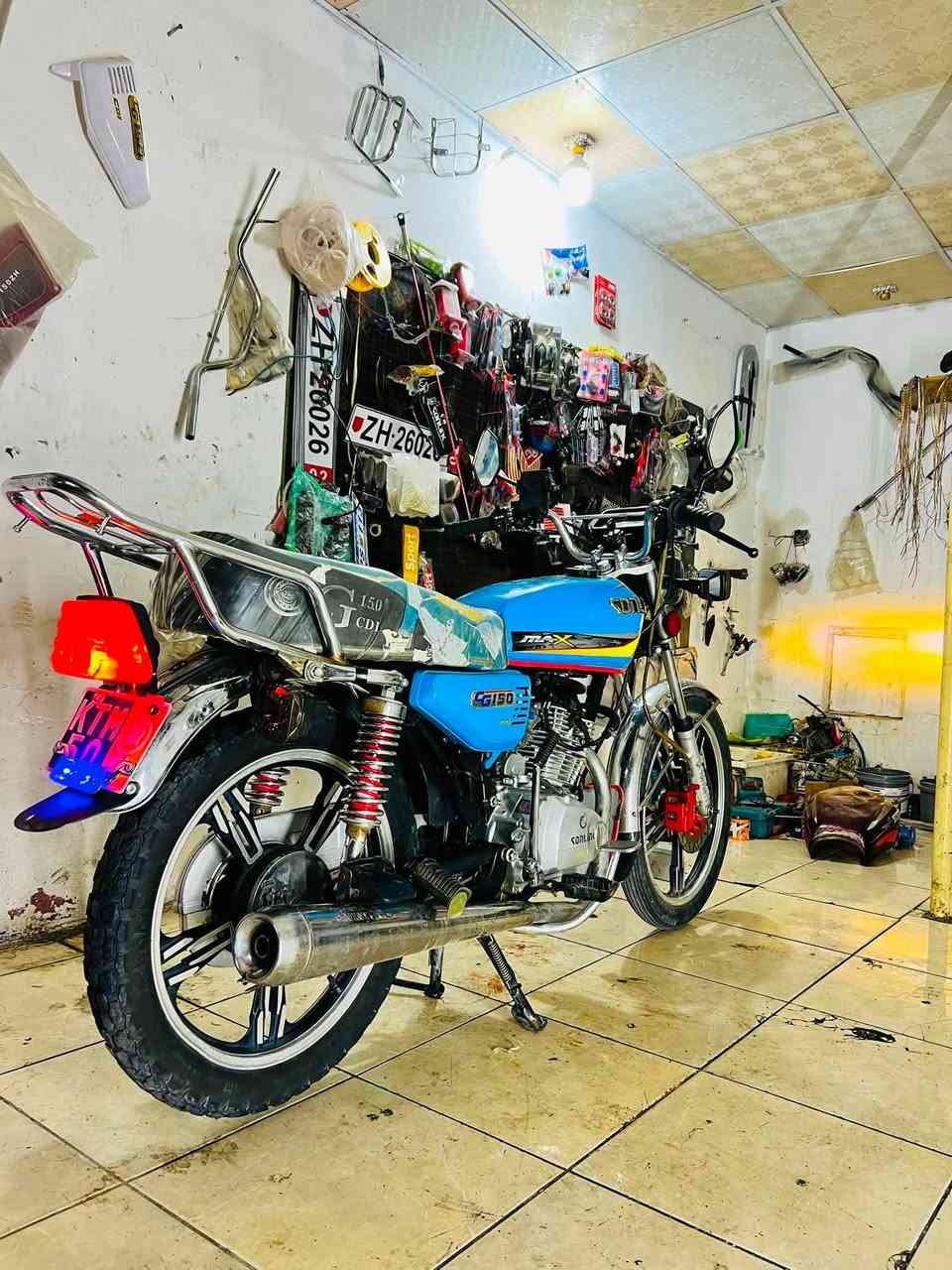 السلام عليكم
سيفان 2023 فول نضافه ما عايزو شي
 مسويلو ادامه كامل شقل وطلع🛠️🩵 
سعرو 500 بي مجال شي غليل مكاني قريه اجحله
اتصل ودلل***********
