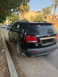 سورنتو ٢٠١١ • ٦ سلندر ٣٥٠٠ • وارد امريكي