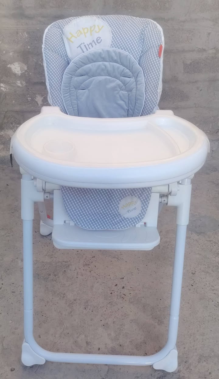 كرسي طعام • قابل تعديل • مستخدم شهر