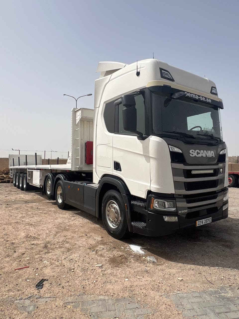 سلام عليكم سياره البيع راس ممكصوص حجم R500 فول مواصفات ثلاجه ريتايدر كامره حساس مديل 2018 سنكل خلفي  عربانه غسان 4دناكير مديل 2026 تخم تاير  سنويه جديده بسمي مداور ثاني يوم سياره جديده مكفوله العنوان بصره القبله 
*********** علي زياره
