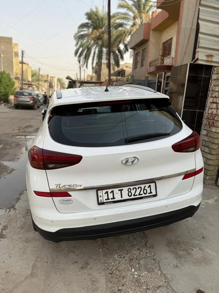 السلام عليكم 
للبيع توسان وارد خليجي موديل 2019 
السونار مرفق بالمنشور 

‭+964 783 877 5412‬

نص مكتوب في الصور:
- الجانب السطحي /surface side// مرصعات الخلفية / back sid // مرصعات وخدوش اد / اليوسفية / الشارع العام / مجاور الحديقه العامه