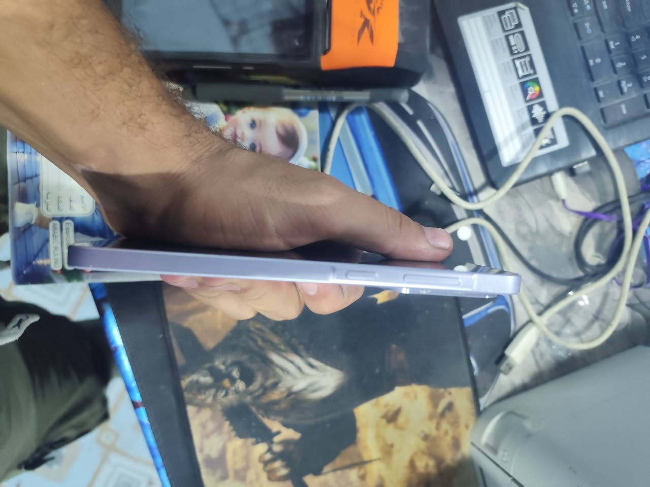 السلام عليكم  سامسونج A36 5g
للبيع ذاكره 256 الجهاز مكفول من الفتح بيه كسر بسيط بل شاشه مثل ما واضح السعر 300 وبيه مجال كربلاء للتواصل ***********
