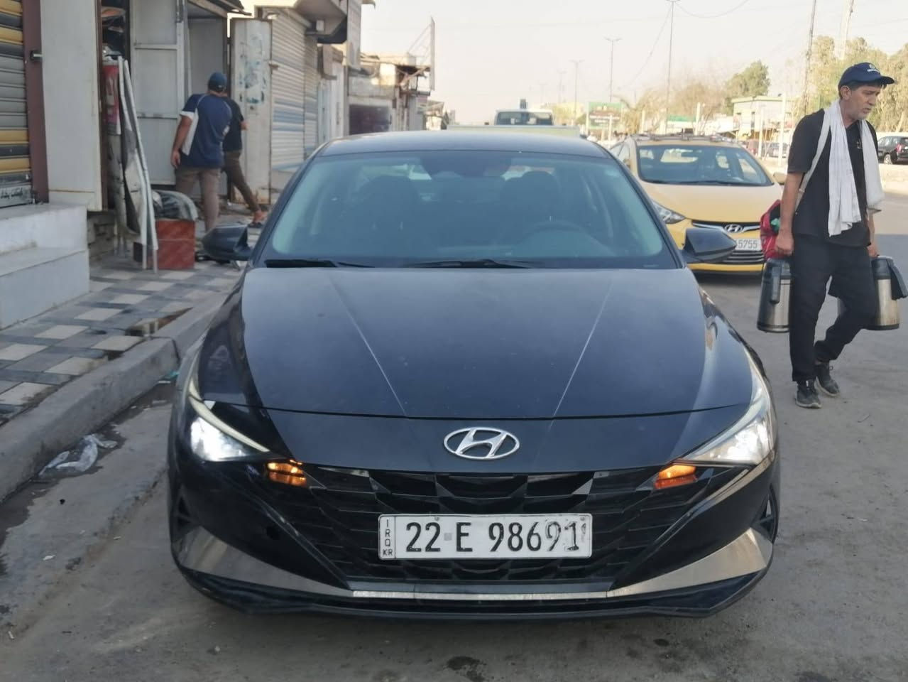 ***********
 النترا 2022 وارد أمريكي قطعتين صبغ باب ورة السايق و بنيد فقط 
بدون ايرباك سليم 
رايدهة ب 127 ورقة وبيهة مجال بعد المعاينه 
بدون ايرباك سليم بلادي
محرك ٢٠٠٠ دوش لوووك مامفتوح لووك
شاشة كبيره،، كاميرا دوارة
رادارات امامي توقف ذاتي
قيادة آلية تحديد مسار
ويل كب
لد نهاري نيون بالمازدة
رقم أربيل باسمي السيارة تحويل مباشر بغداد, العراق

