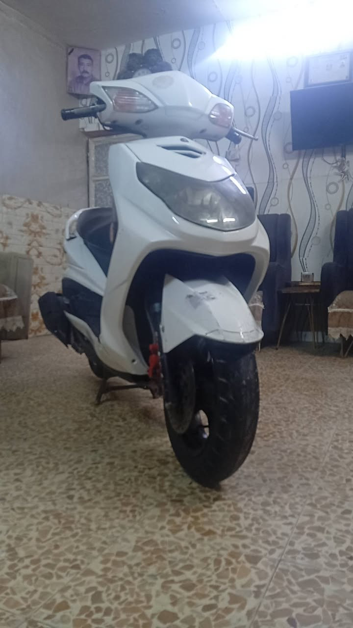 سلام عليكم
للبيع دراجه سكنس فحل/نوزل/ دراجه كامله اي نقص مابيهه/ كهربائيات كلهه شغاله  دشبول + أشاير +هورن + بكلايتات كلهن شغلات/شلعه معدل/ نص نكره تشتغل دراجه نضيفه/ مابيها اي نقص / سعر 650 وبيها مجال / مكاني بغداد نهايه حي اور / رقم / ***********
